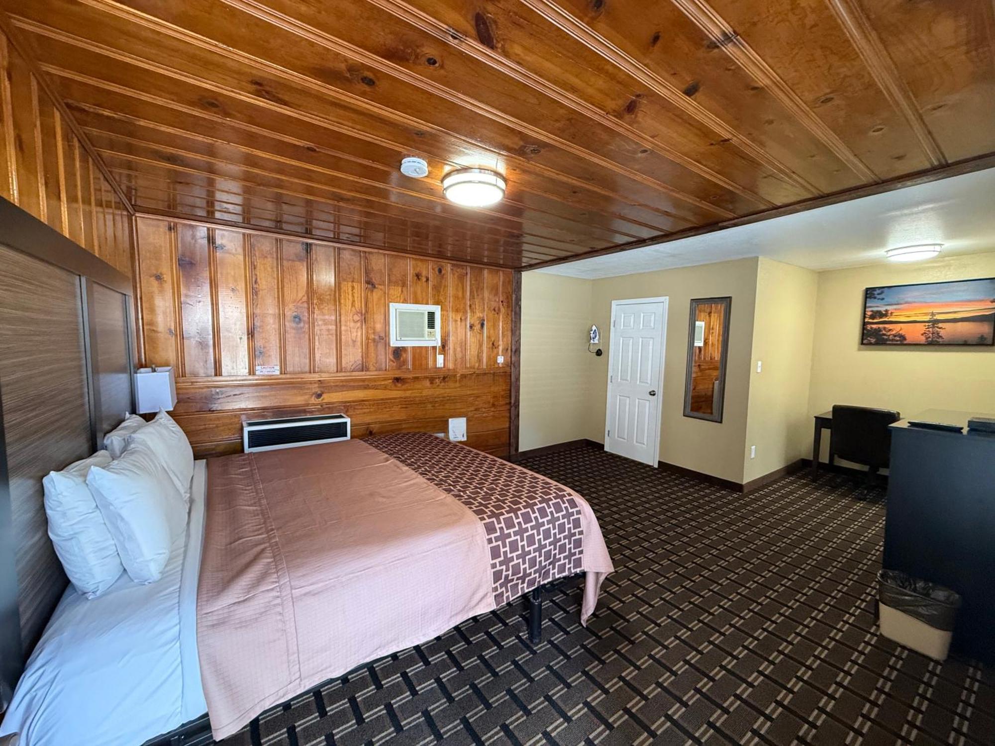 Pinewood Inn South Lake Tahoe Exterior photo